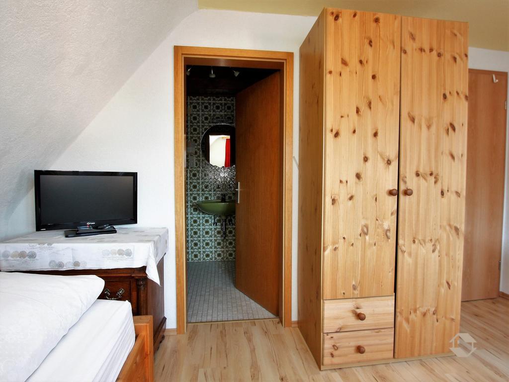 Gaestehaus Klingele Hinterzarten Ruang foto