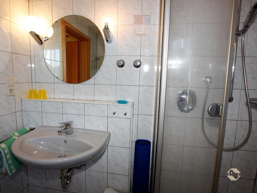 Gaestehaus Klingele Hinterzarten Ruang foto